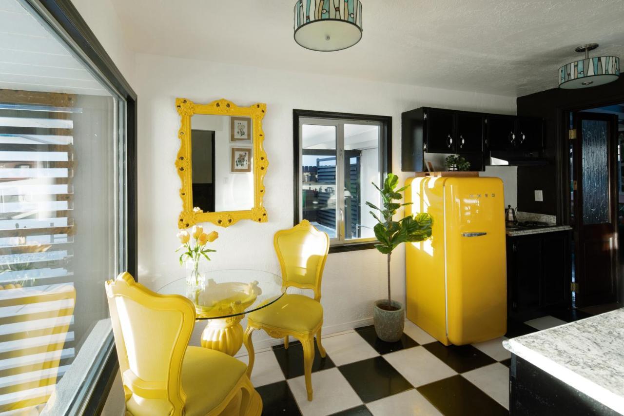 Mid-Century Modern Home In Beautiful La Quinta Exterior photo